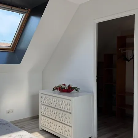 Confort 6 Personnes - Proche De
